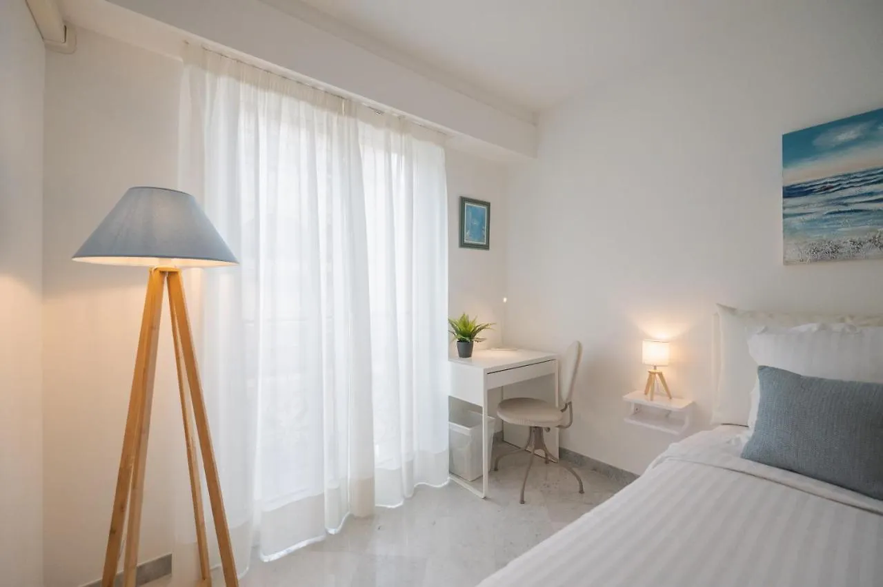 Lägenhet Le Victoria - Beau 2P Avec Vue Mer, Balcon, Piscine, Sauna Et Parking Prive Au Centre Ville De Menton Frankrike